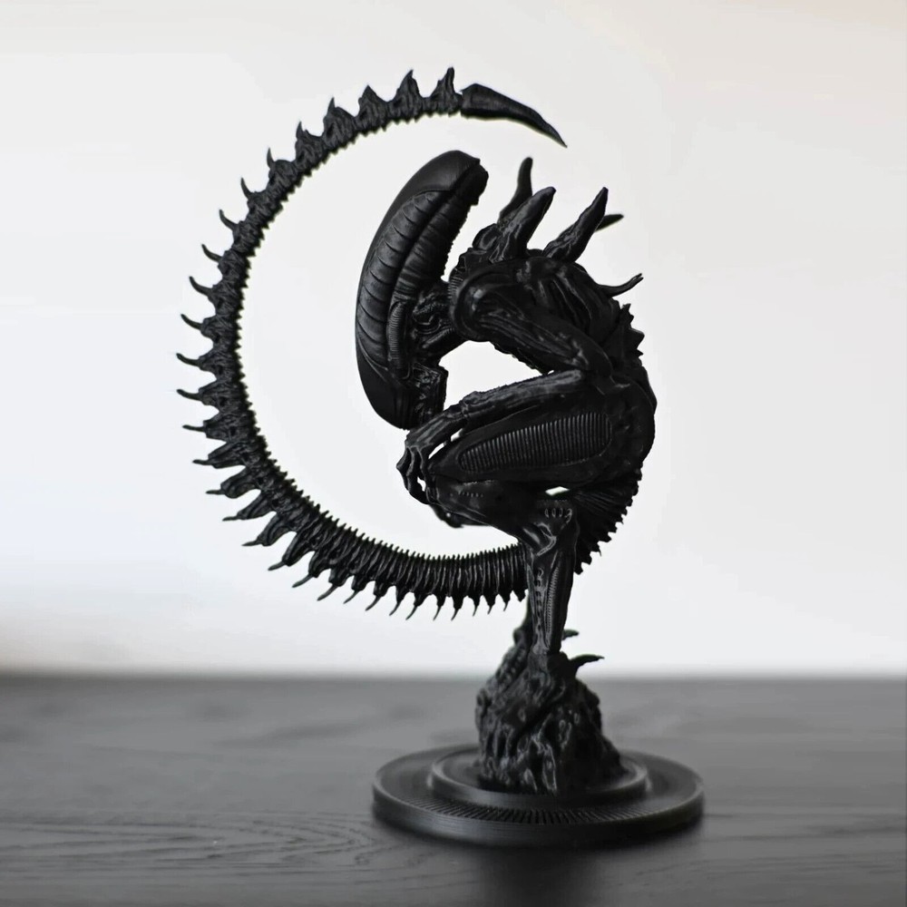 Alien Romulus Alien Xenomorph Monster Figure Model Desk Decor Toy Statue Gift