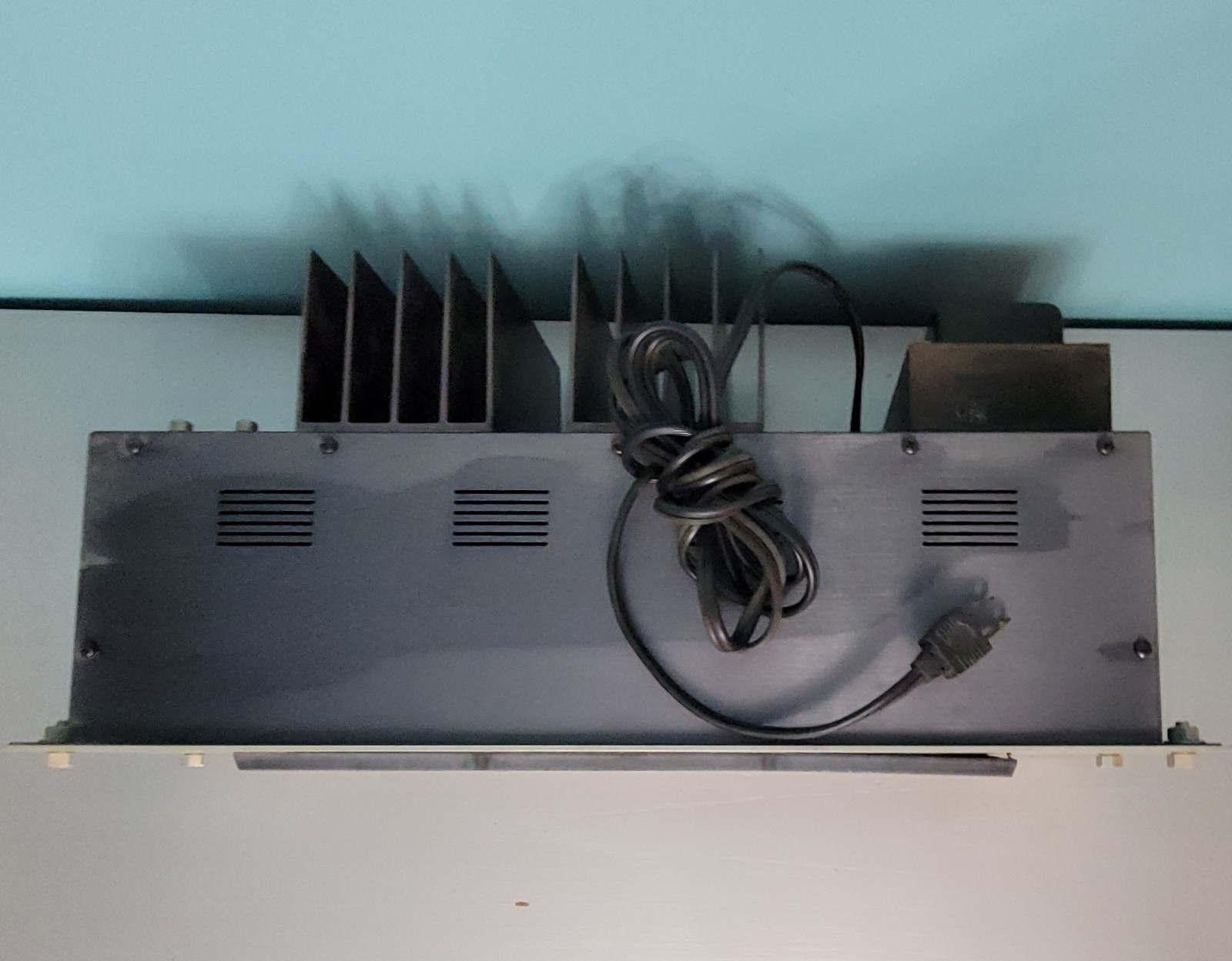 Vintage PHASE LINEAR 200 Power Amplifier – Bob Carver – Parts / Project Amp