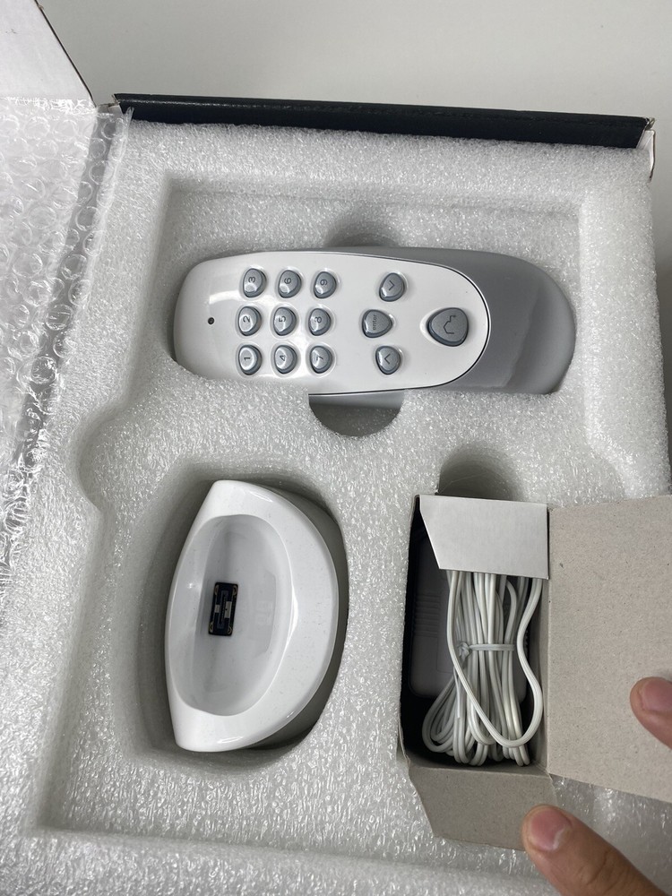 New Intermatic In Touch HAND HELD REMOTE W/BASE CA5500BR RECHARGEABLE