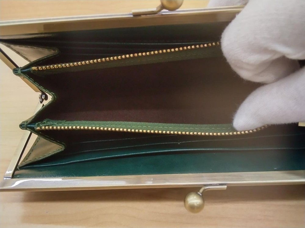 Revolla Green Clasp Long Wallet