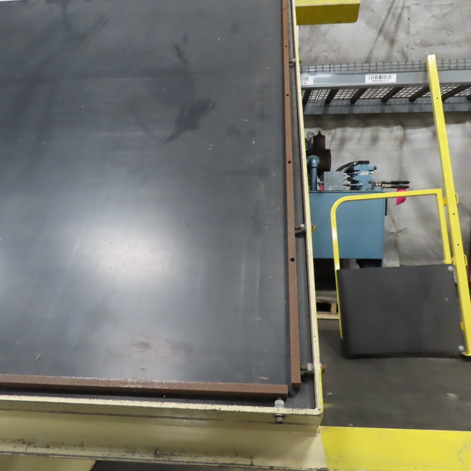 Ritter R200-E/A 12' x 5' Ergonomic Tilted 45° Face Frame Assembly Bare Table
