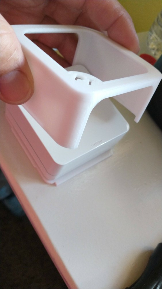 Caseta Lutron Smart Bridge Wall Mount Assembly.