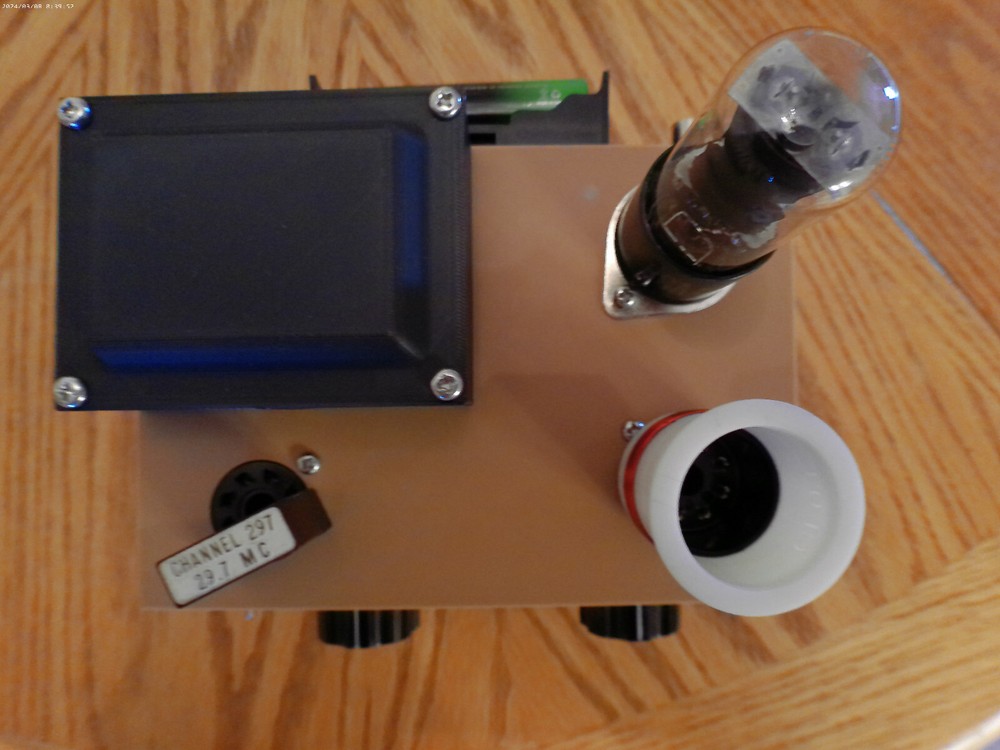 Portable 12V6GT CW TRANSMITTER 80/60/40 Meters (12 VOLTS DC)