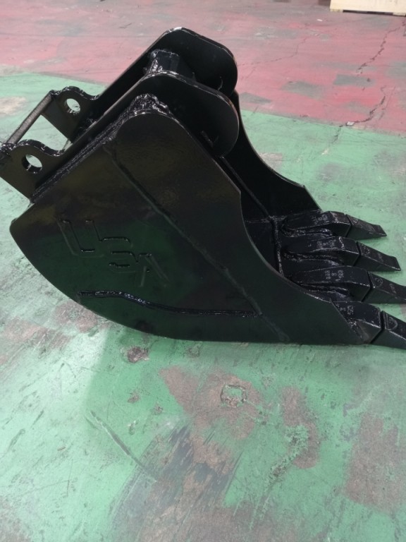 16 Inch Excavator Bucket Fits Bobcat E32 E35 Quick Attach