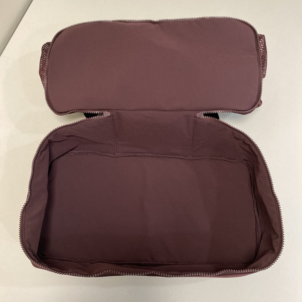 Fabletics The Essential Gym Bag Maroon