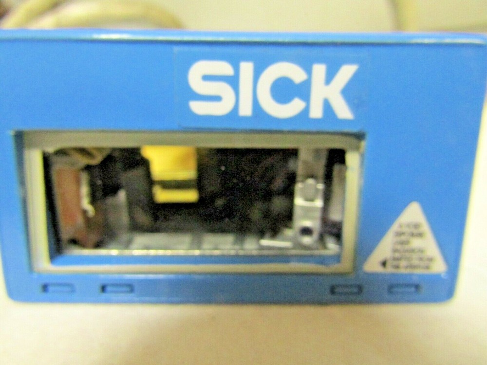 ✌️SICK CLV420-0010 MID RANGE BARCODE SCANNER 1022031