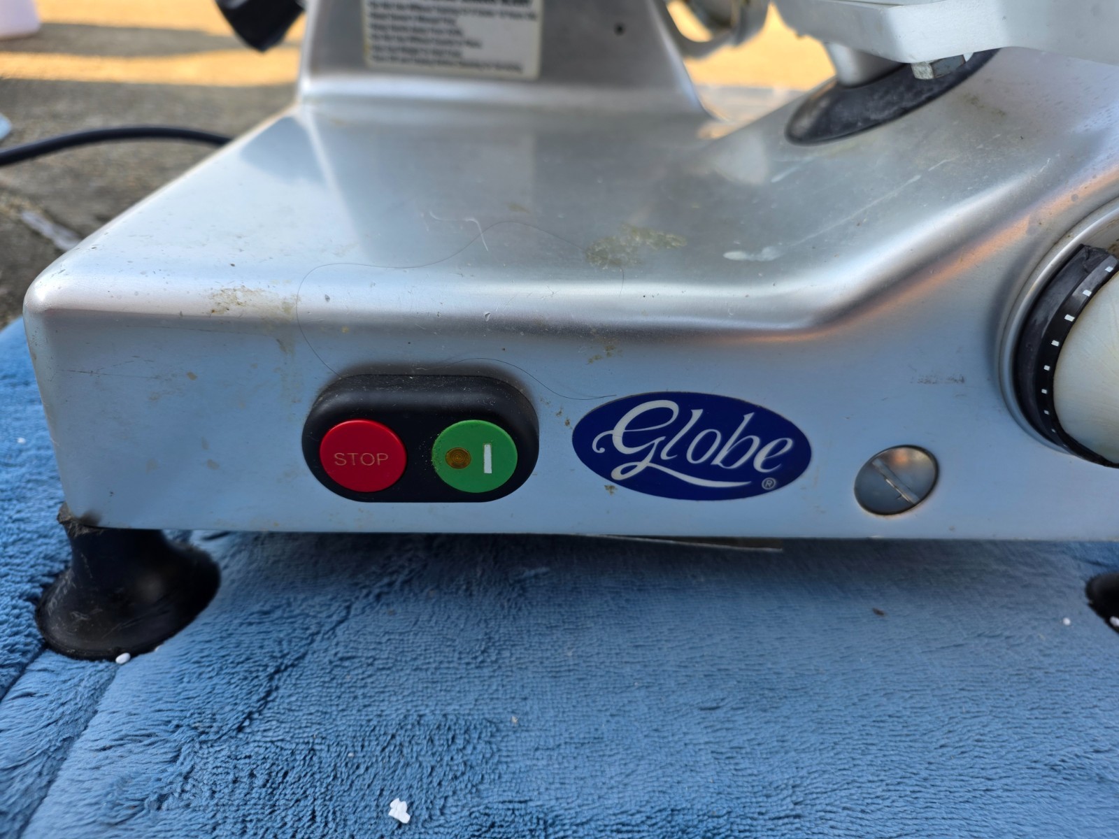 Globe G12 12" Electric Manual Food Slicer