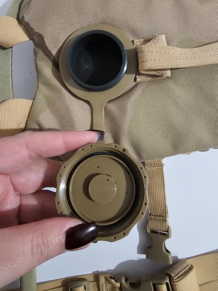 Camelbak Maximum Gear Desert Camo Mil Spec Thermobak Hydration Pack 70oz Bladder