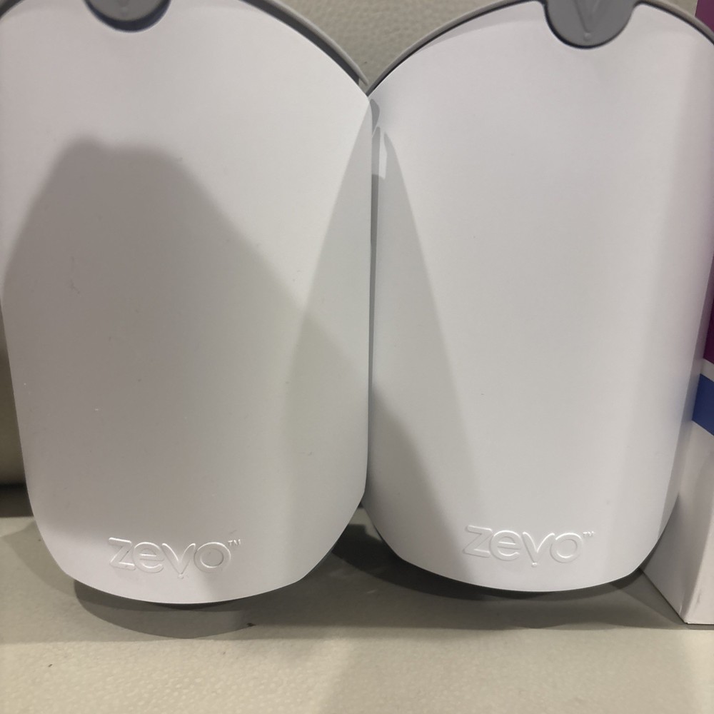 Zevo Flying Insect Trap Starter Kit, 2 Devices + 8 Refills (Total 10)