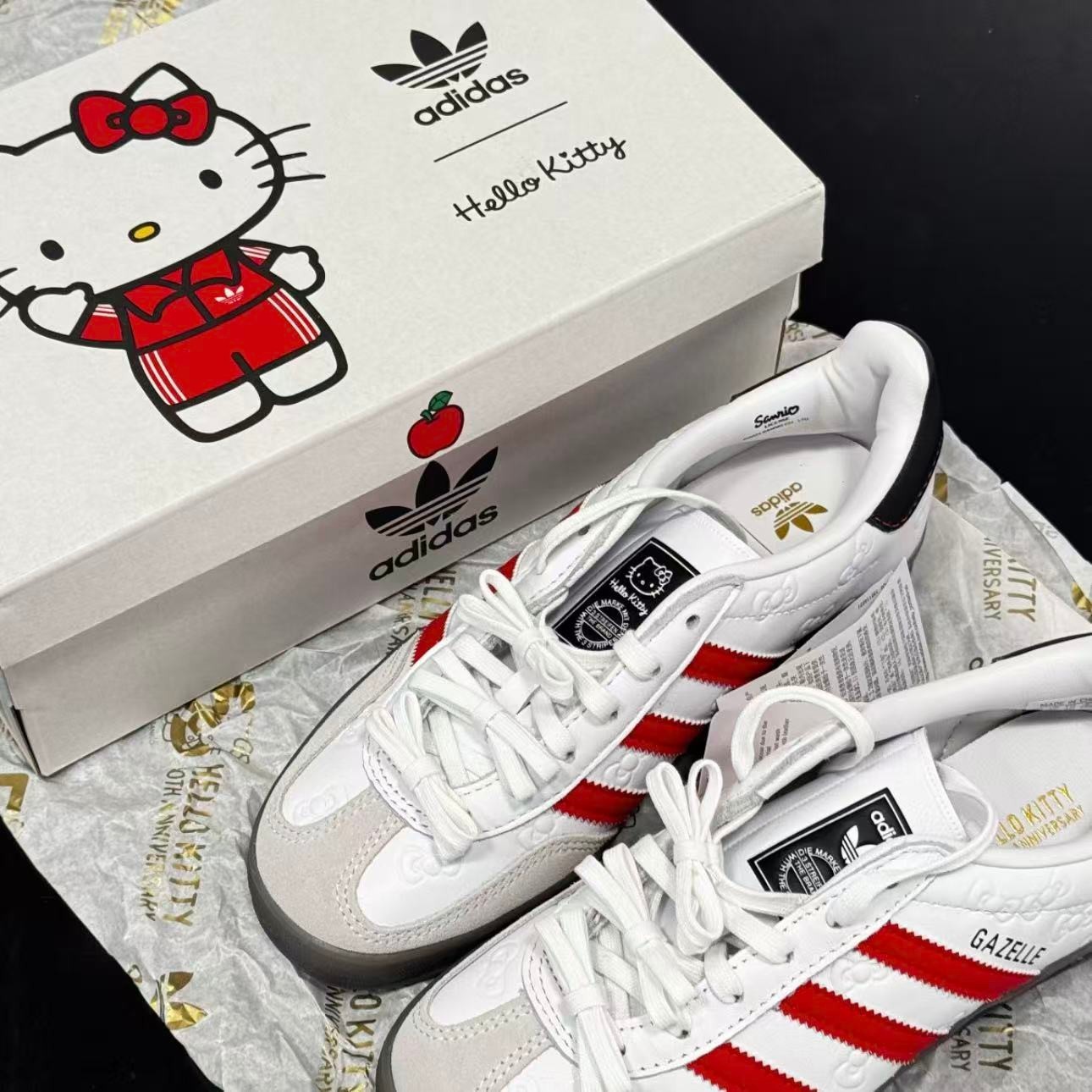 adidas Originals x Hello Kitty Gazelle Indoor W 50th Anniversary II0013