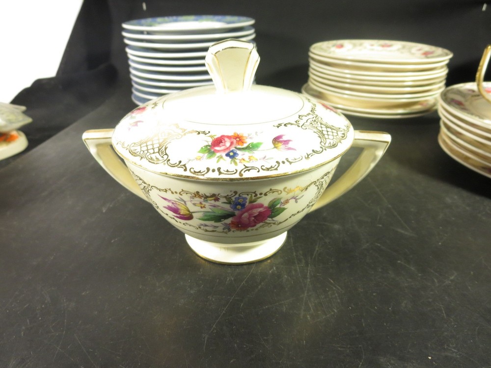 Knowles China Pattern #Kno57 Sugar Bowl with Lid
