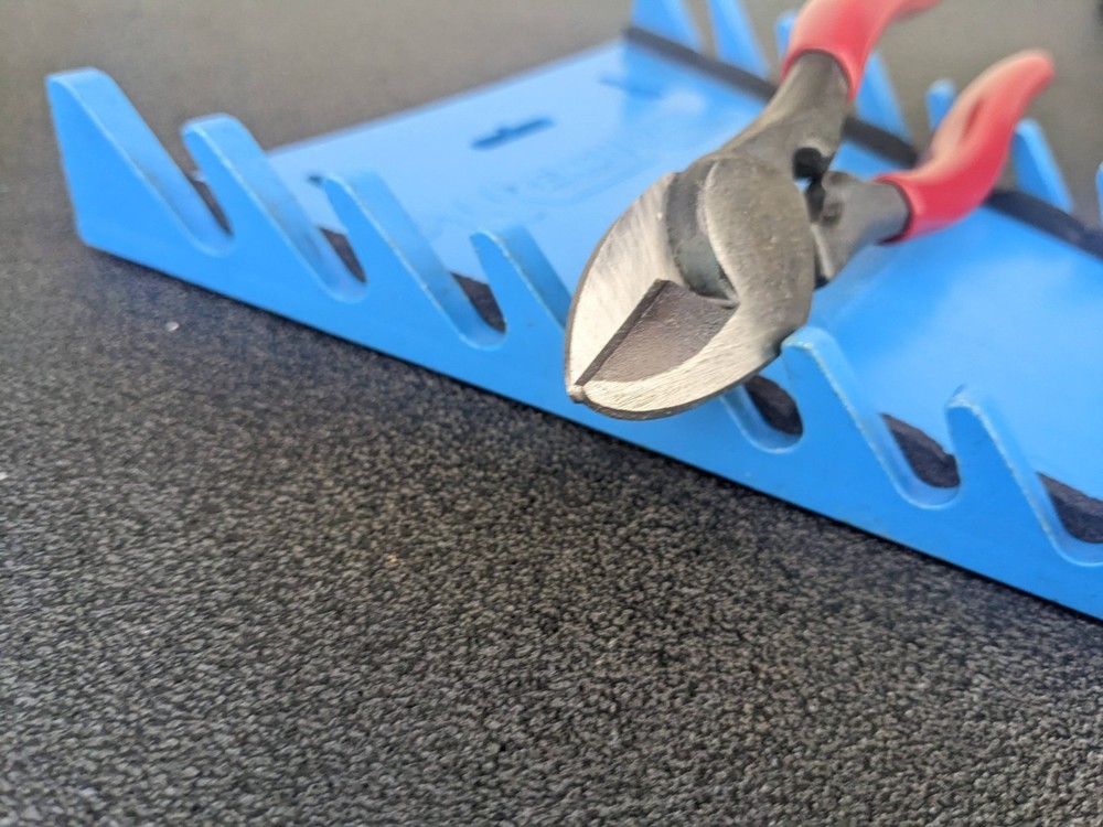 #bn098 Klein Tools Shears BX Cable Cutters Compact Lightweight Design