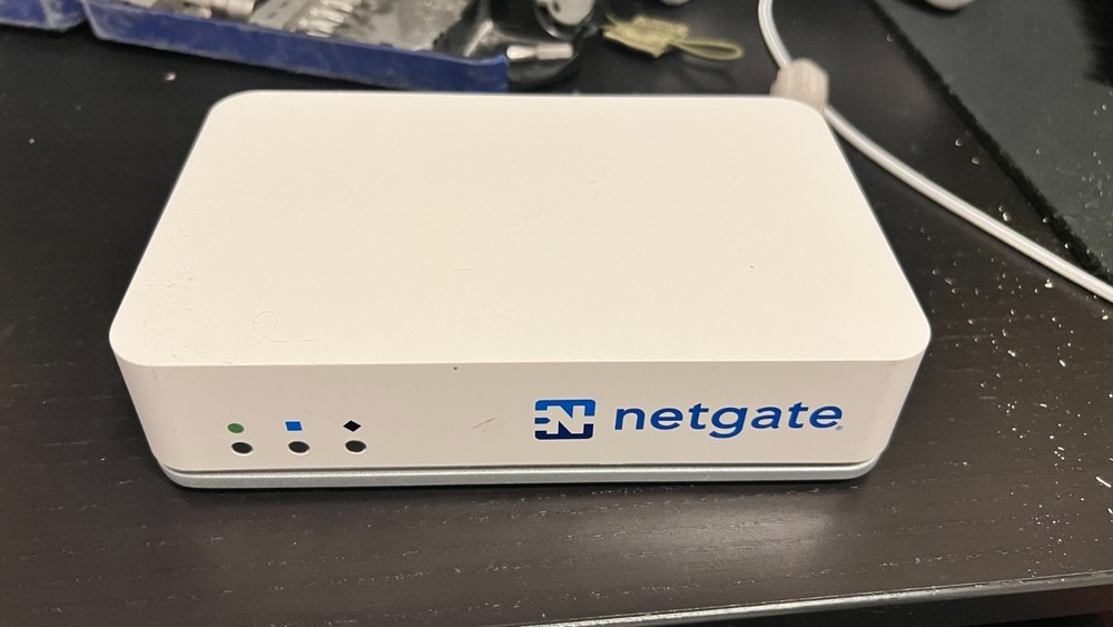 NETGATE 2100 Base PFSENSE+ SECURITY GATEWAY (Router, VPN, Firewall)