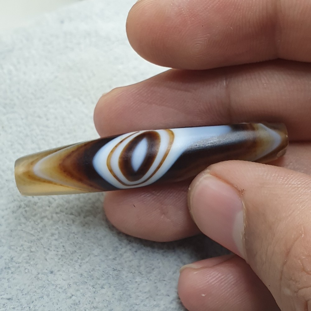 Vintage Natural Beautiful Eye Pattern Middle Eastern Agate Bead Amulet 48.5mm.