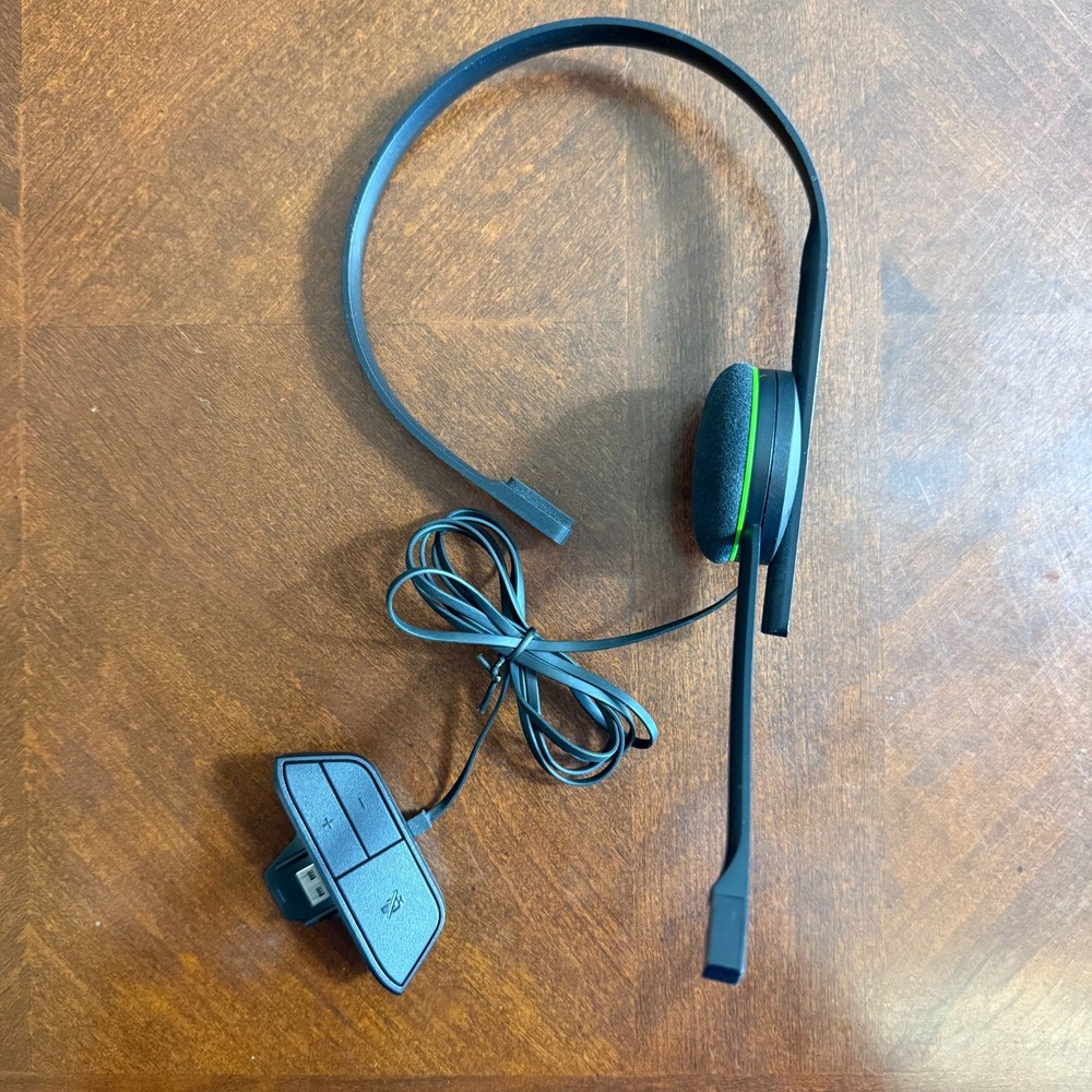 Microsoft Xbox One Kinect Sensor with Windows Hub + Headset + Power & USB Adapte