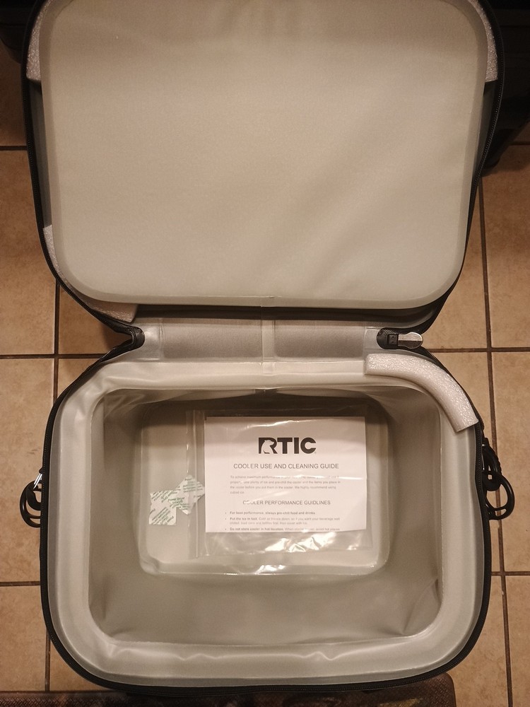 RTIC Outdoors 30 Cans Soft Pack Cooler - Black