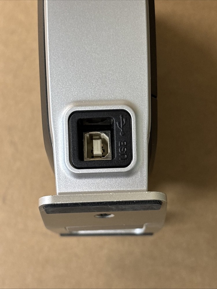 Dymo LabelManager PnP Label Printer Plug N Play for PC or Mac - No Power Adapter