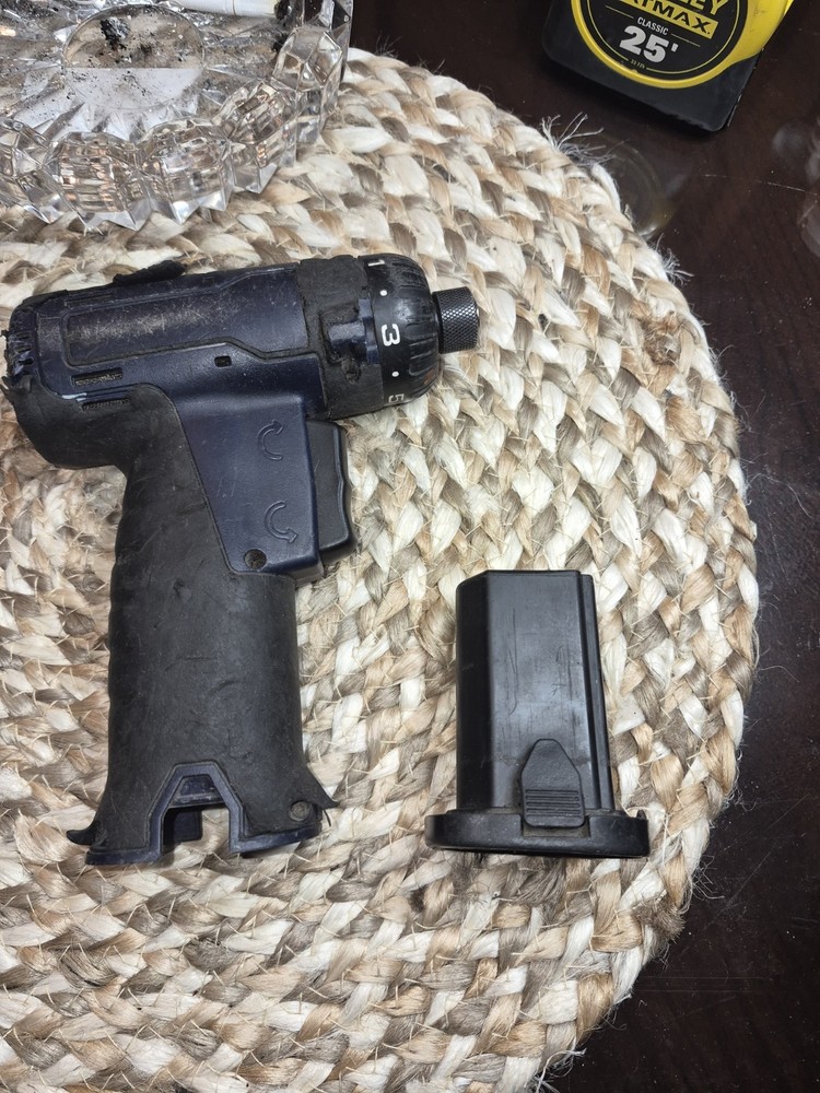 Snap-on Tools 1/4" Hex 7.2v Impact Driver with battery