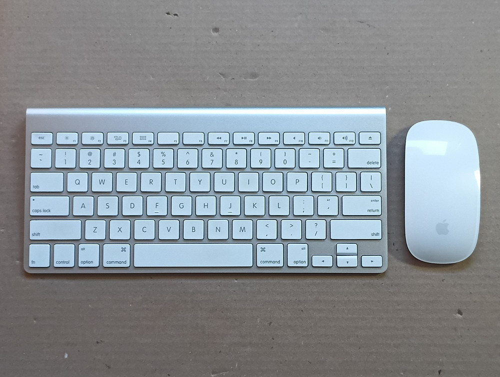 Apple Wireless Keyboard and Magic Mouse Combo (A1314/A1296)