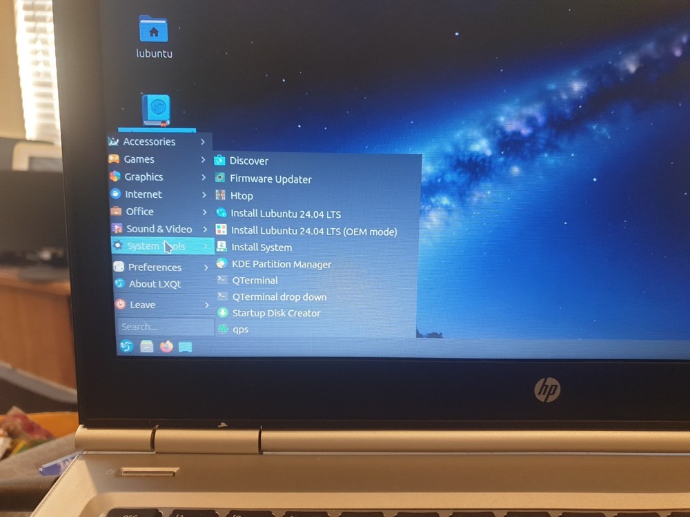 Linux Lubuntu V24.04.4 64-bit, Bootable Live and Install USB Flash Drive