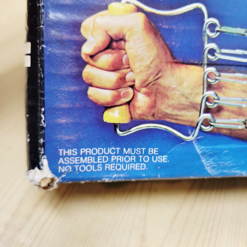 Vintage 1970s DP 5 Spring Chest Pull Expander Exerciser in Original Box