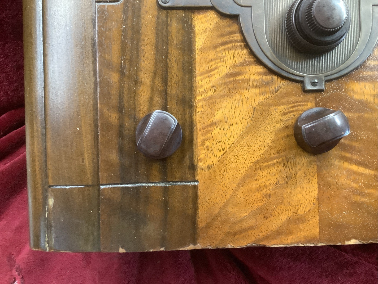 1936 RCA Model 6T2 Tube Type Tombstone Wood Radio Works Good Condition BC SW