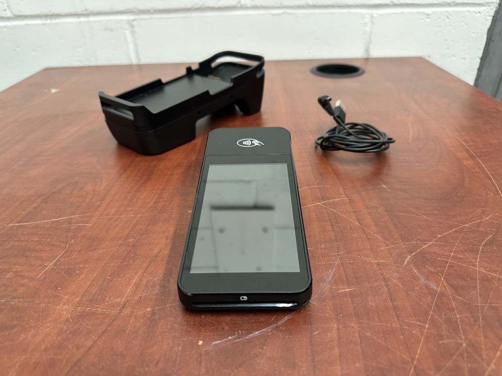 Stripe BBPOS WisePOS E Card Reader + Ethernet Dock - Slightly Used