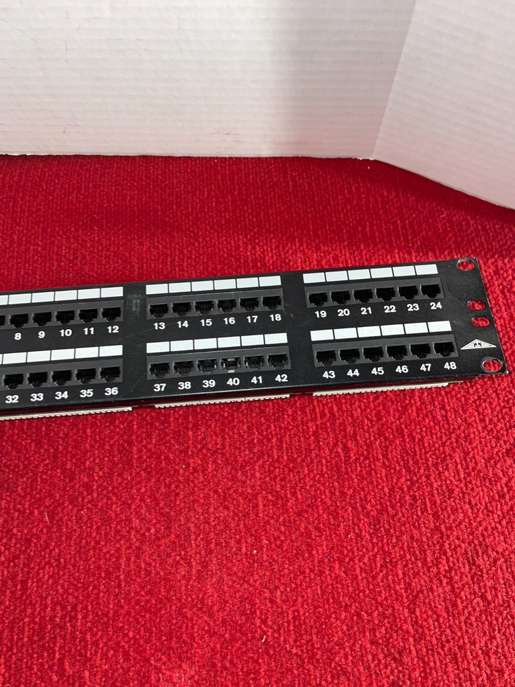CAT 5e 48-PORT RACK-MOUNT PATCH PANEL Communication Circuit Accessory