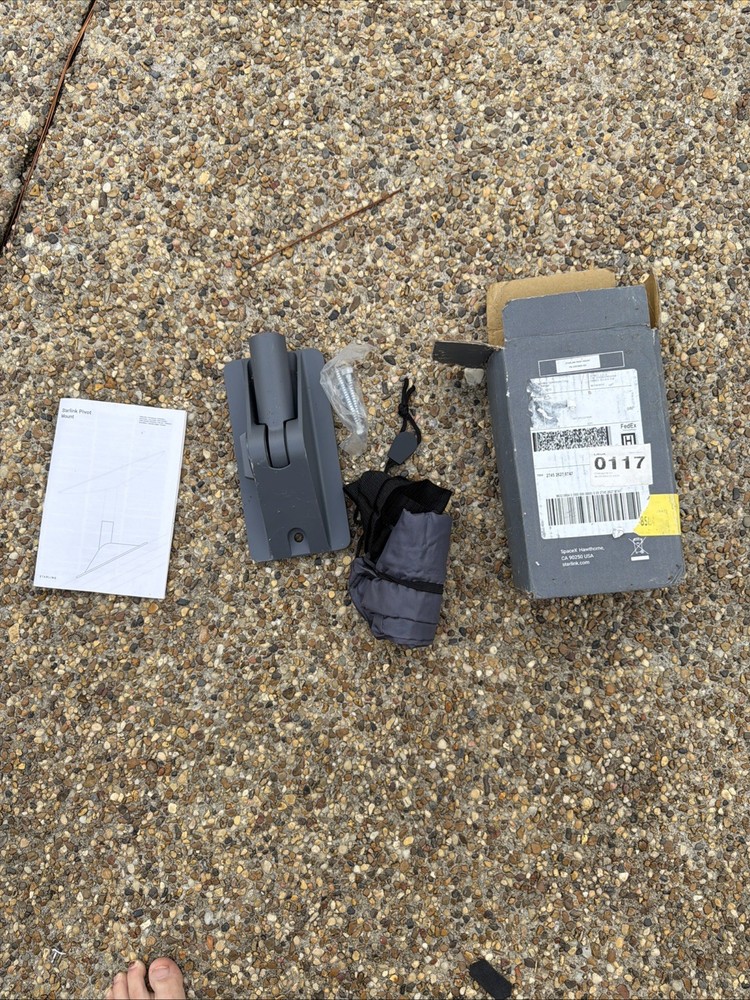 Starlink Gray Pivot Mount Standard Kit