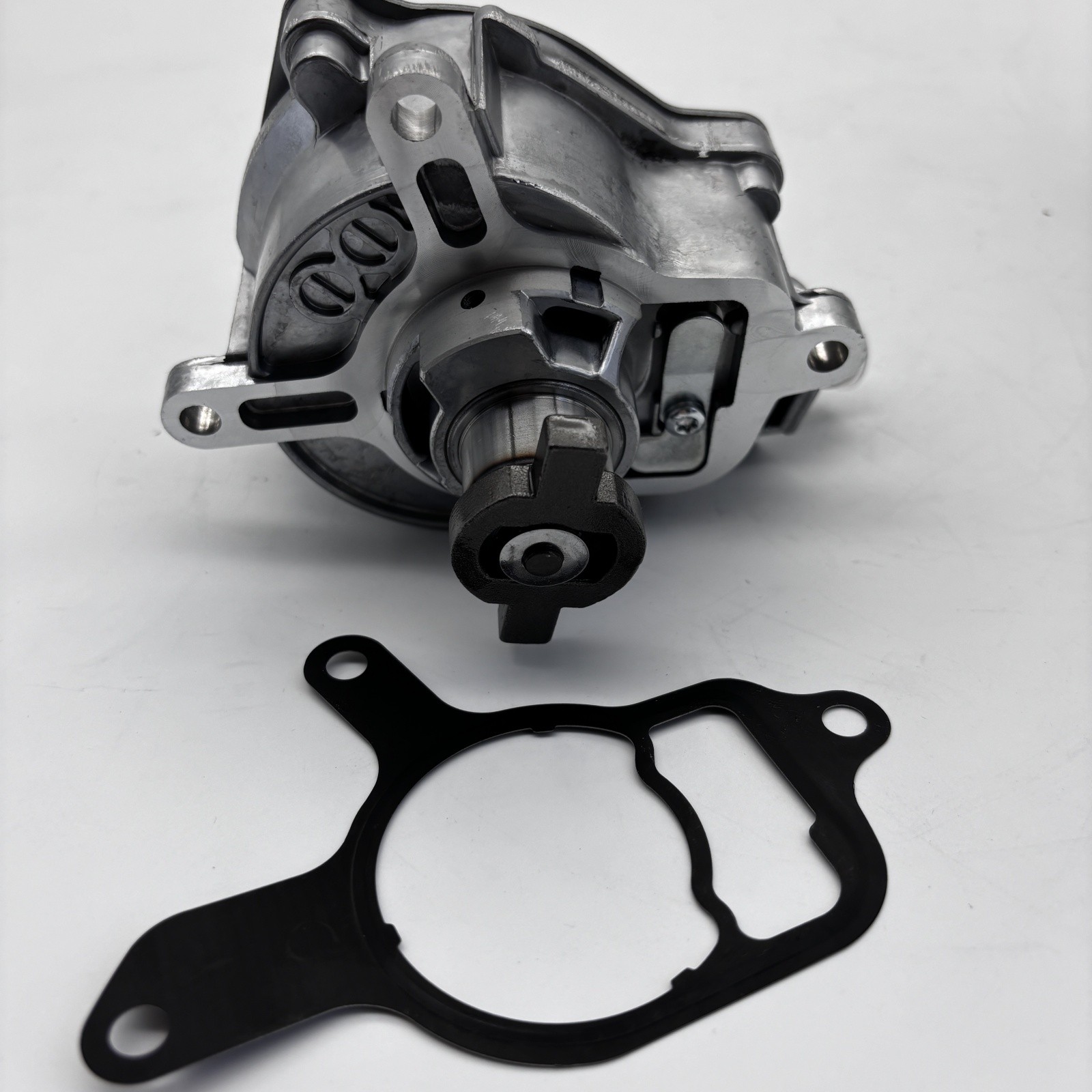 New Vacuum Pump For Audi TT VW Jetta Passat Jetta Golf 2.5L 2005-2014 07K145100B