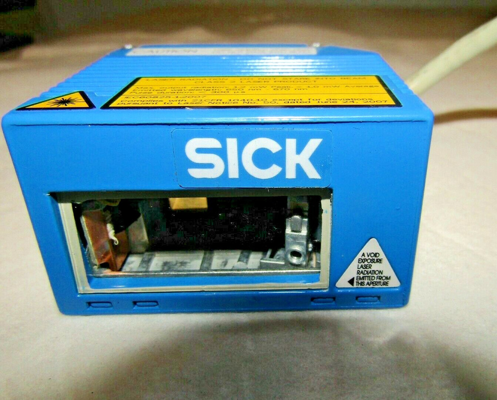 ✌️SICK CLV420-0010 MID RANGE BARCODE SCANNER 1022031