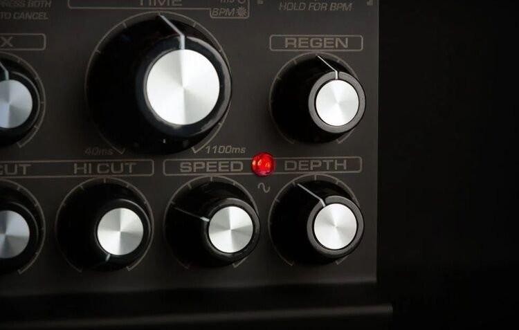 Suhr Dark Discovery Analog Delay Pedal