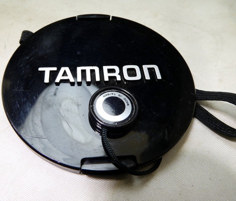 TAMRON Front Lens Cap 67mm snap on type with keeper string