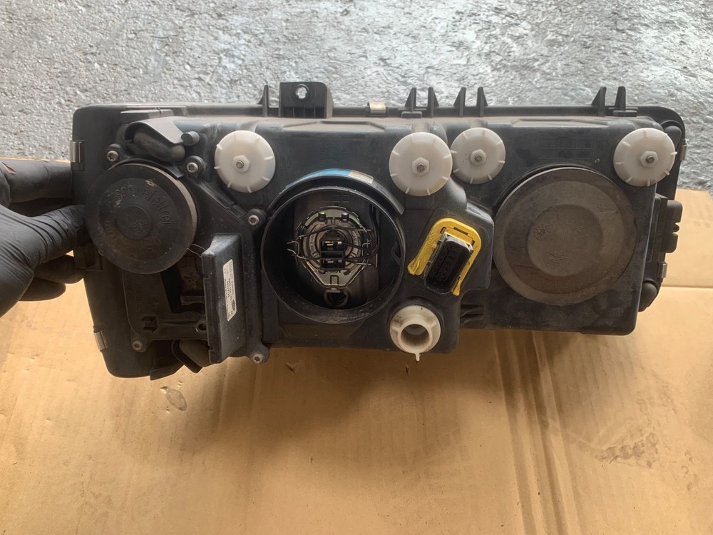 DAF 2021 LEFT PASSENGER SIDE HEADLIGHT 2134323