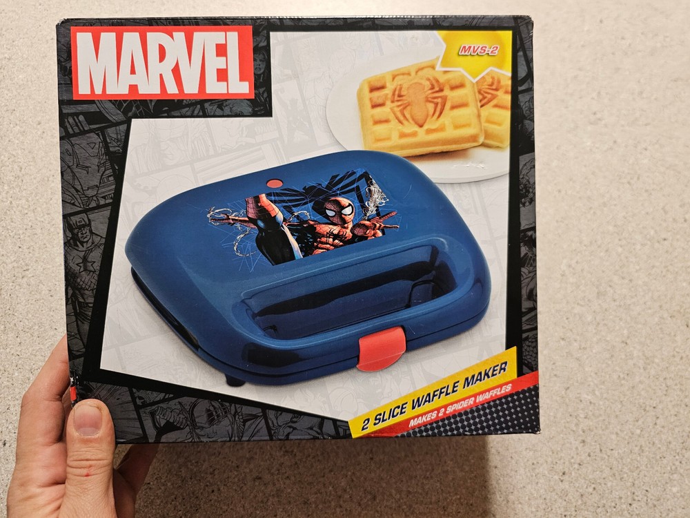 Marvel 2 Slice Spiderman Waffle Maker MVS-2 New SEALED.