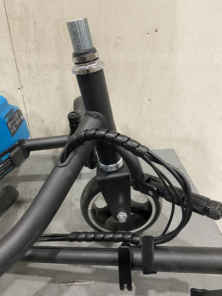 G Foldable Lightweight Mobility Scooter Black/Teal GUT142