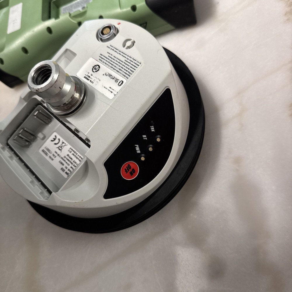 Leica GPS GS08 and CS15 controller no battery’s