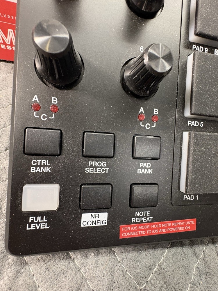 Akai MPD218 USB MIDI Pad Controller 16 Pads Note Repeat Full Level Digital