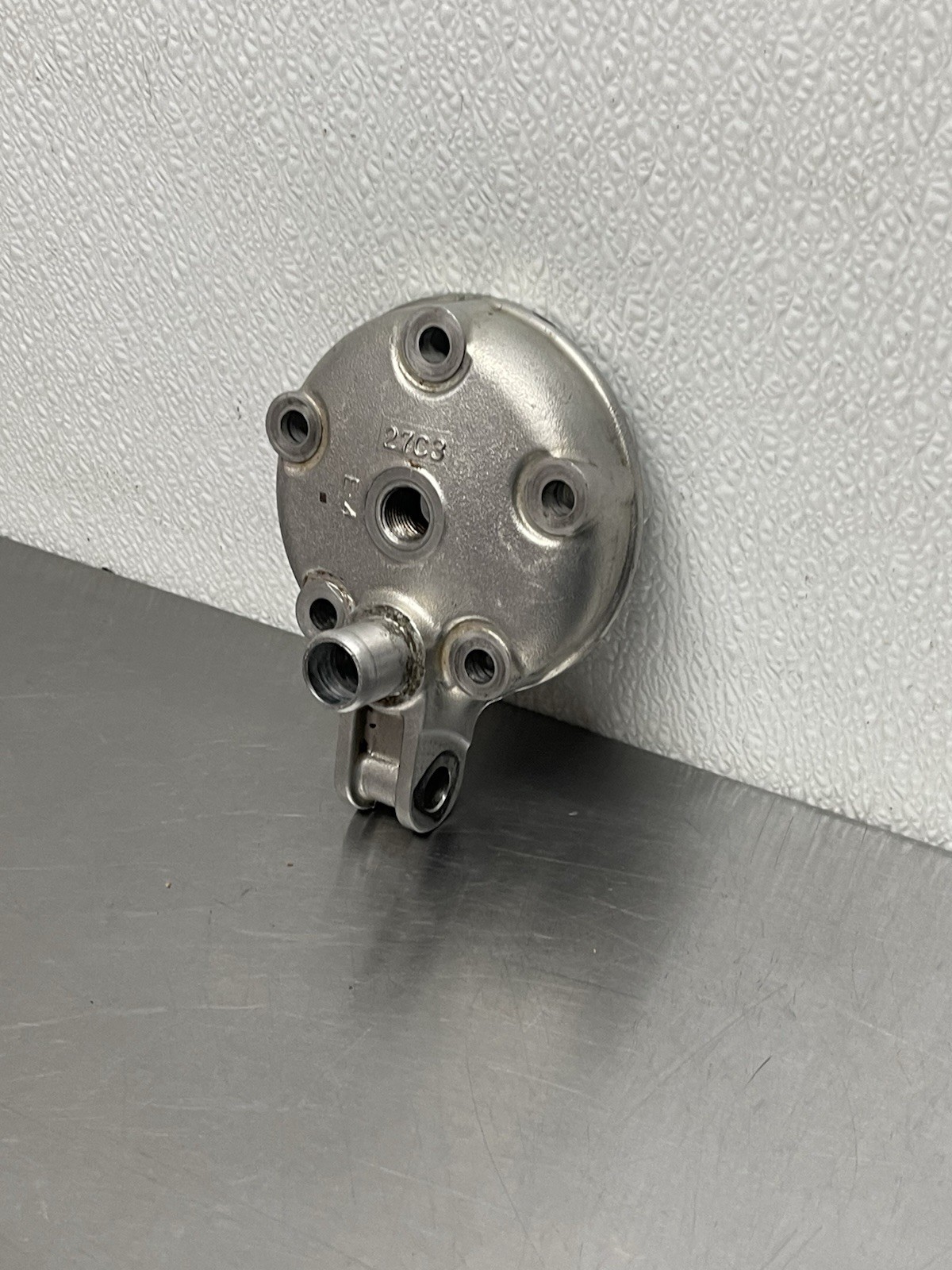 2001 - 2007 SUZUKI RM125 OEM ENGINE CYLINDER HEAD COVER DOME CAP 11111-36F11