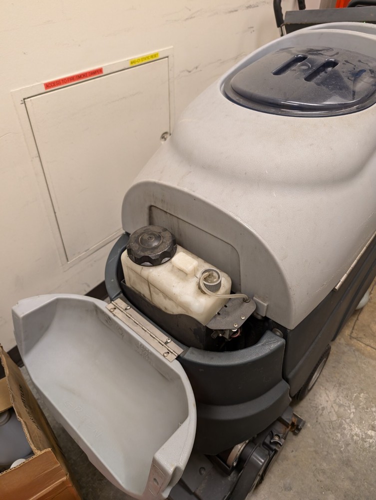 AquaPLUS Carpet Extractor (Non Working)