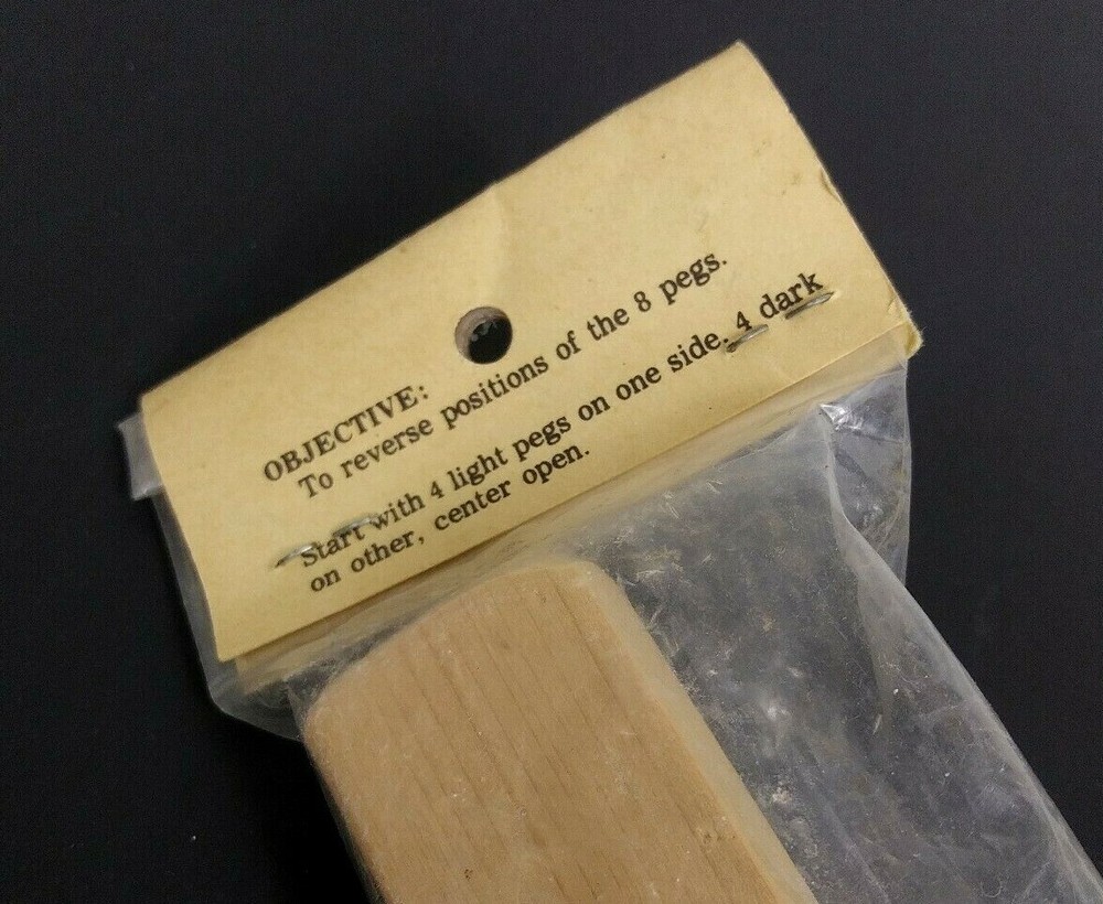 USA Made Solon Maine Different Drummer Workshop Solid Wood Strategy Peg Game New