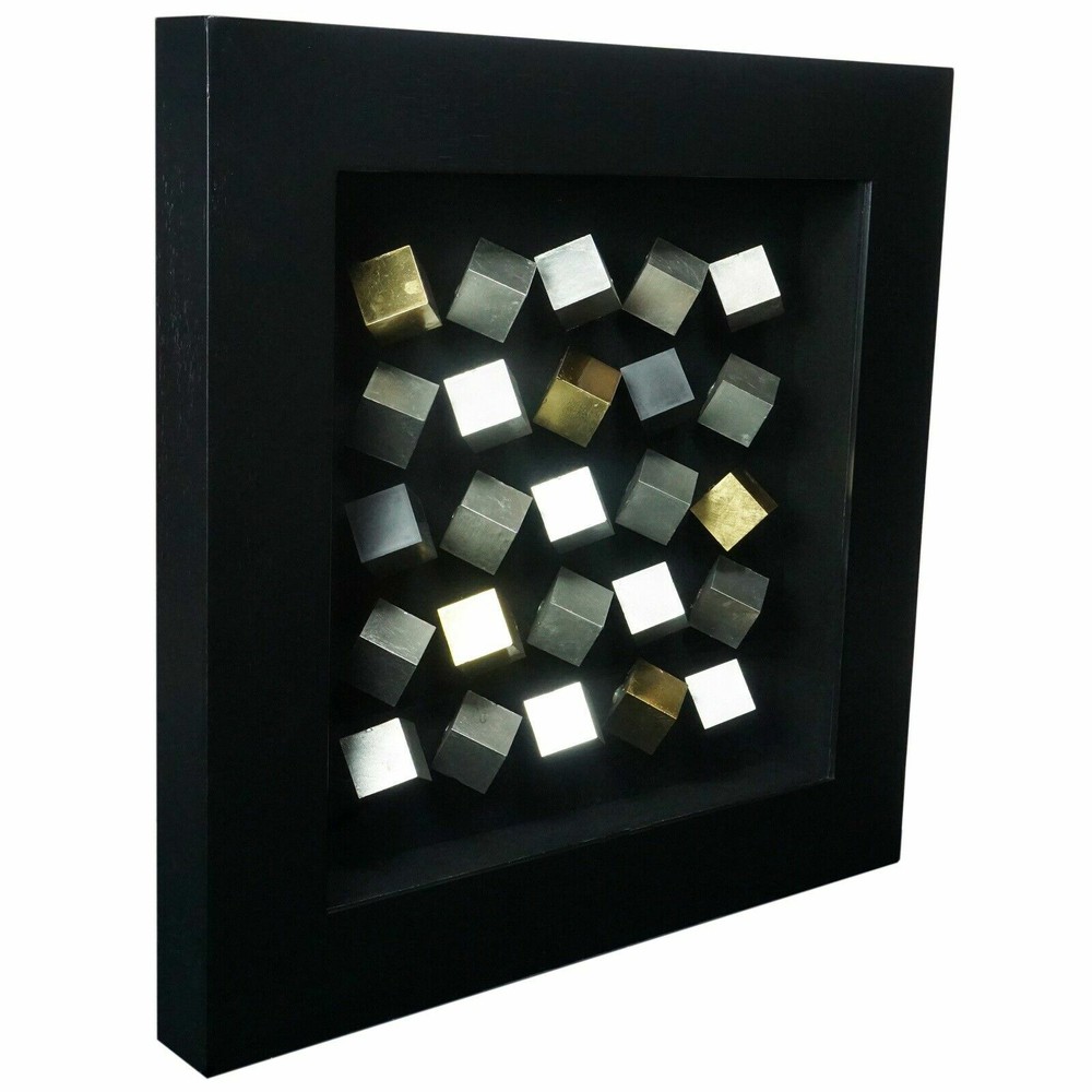 Colored Parallelepiped Shadow Box