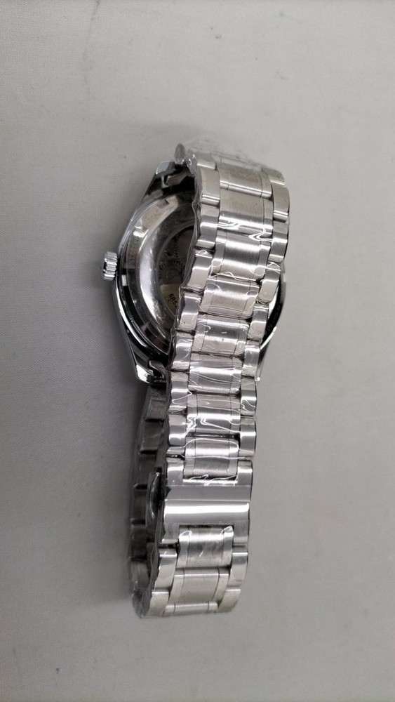 Automatic Watch Model 6R5J 00A0 SEIKO