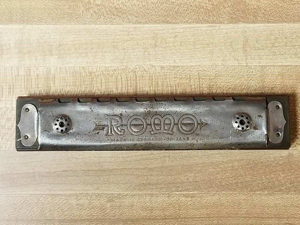 Opera Harmonica Romo Key of C Made in Germany - US - Zone