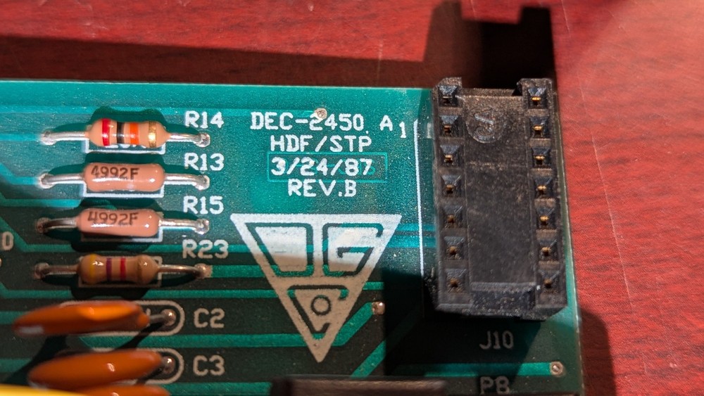 (1) Dearborn DEC-2450 HDF/STP Switch Plug-In Module NOS