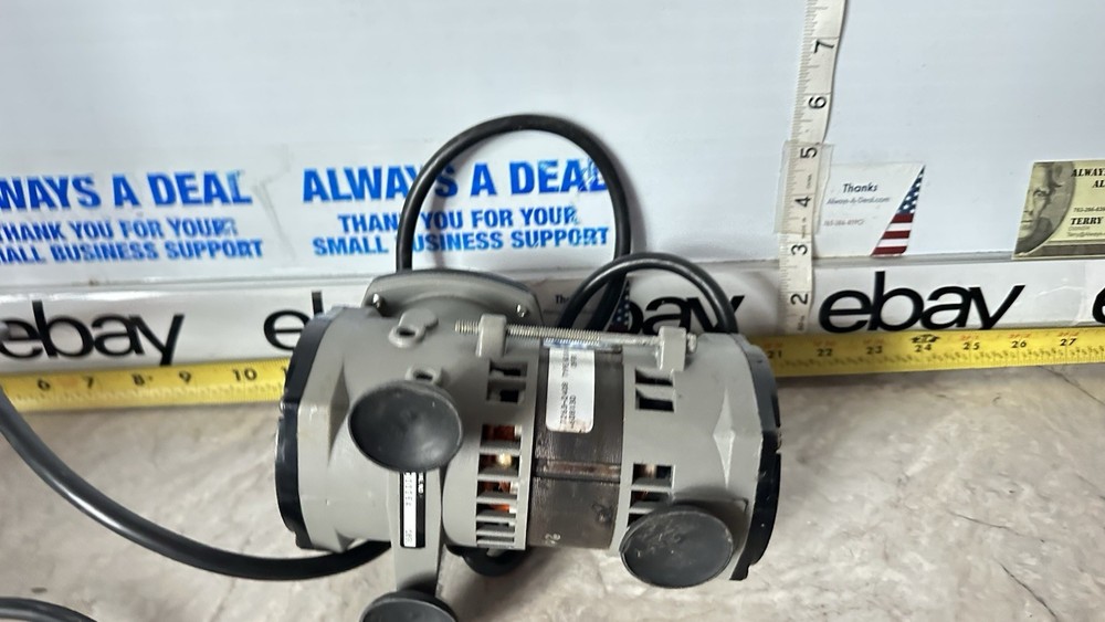 Badger Whirlwind Airbrush Compressor MODEL 80-2 DIAPHRAGM COMPRESSOR