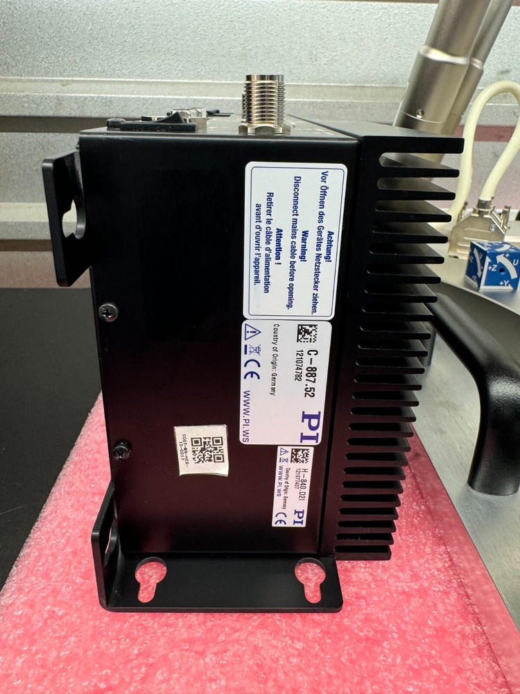 Physik Instrumente PI H-840 D2I Hexapod w/ C-887 Controller