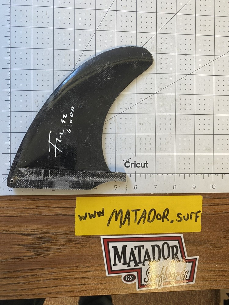 Mid Rake 6’’ surfboard Fin Surfing Surf Used Nice