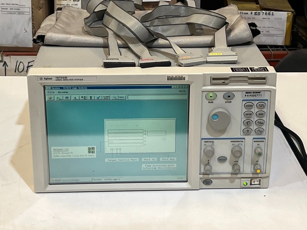 Agilent 16702B Logic Analyzer Analysis System with Opt # 003 and 16717A Module