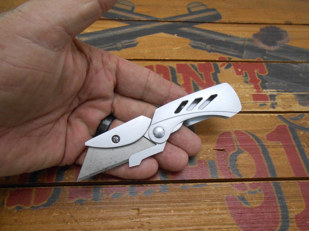 Gerber EAB Lite Utility Knife Liner Lock Plain Edge Replaceable Blade